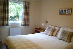 Ardachy Cottage Ballachulish - King Size Bedroom 